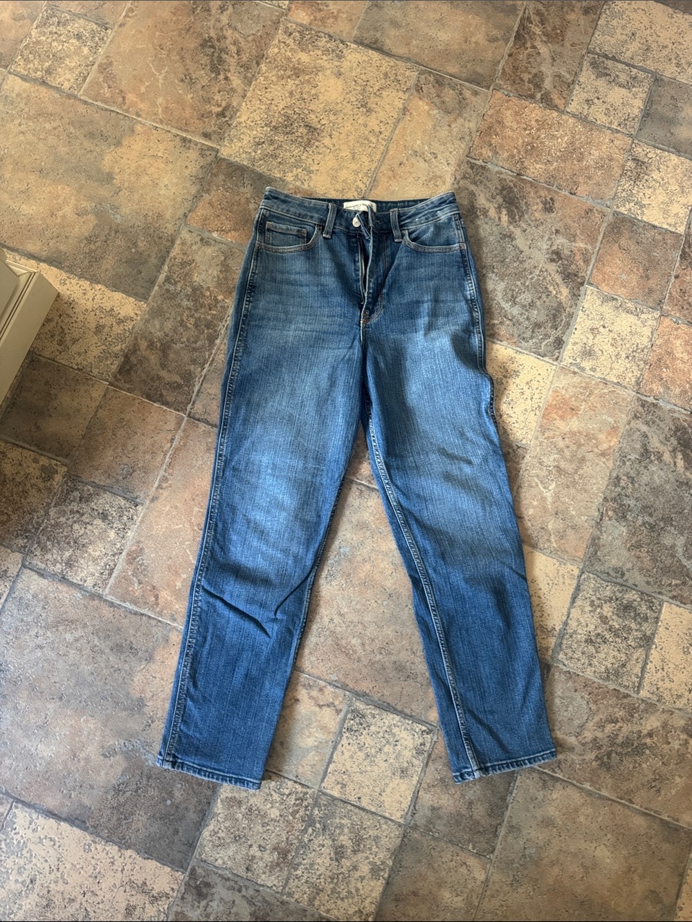 Abercrombie & Fitch Women’s Medium Blue Mom High Rise Jeans